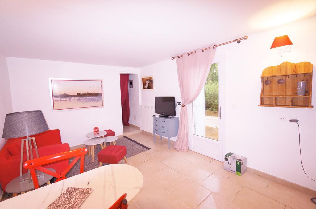 Gites Equestres Lou Caloun - Les Saintes Maries De La Mer Saintes-Maries-de-la-Mer Exterior foto